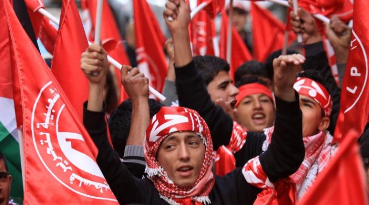 وفد من الجبهة الشعبية يصل القاهرة للمشاركة في اجتماع الأمناء العامين