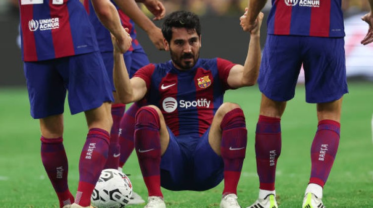 الكشف عن طبيعة إصابة لاعب وسط برشلونة "جوندوجان"