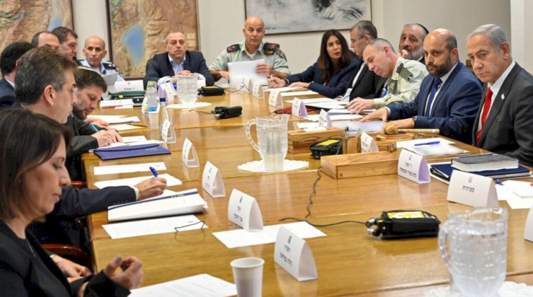 الكابنيت يجتمع غدًا وسموتريتش يروج لخطط استيطانية جديدة