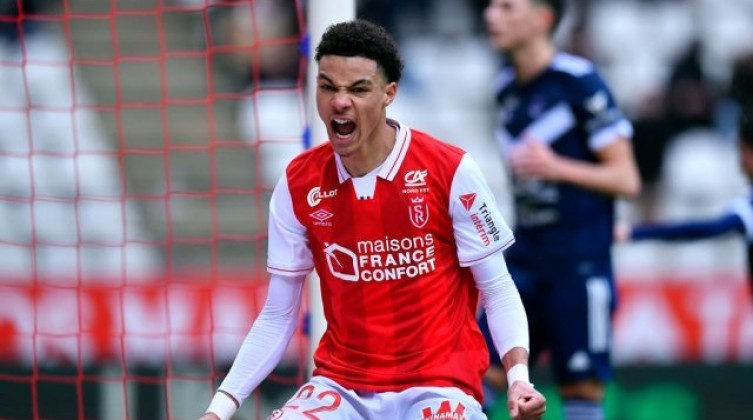 ريمس يتغلب على مونبيليه بثلاثية في الدوري الفرنسي