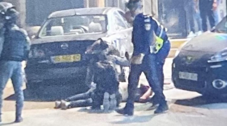 القدس: إصابة شاب واعتقال آخر في ضاحية السلام