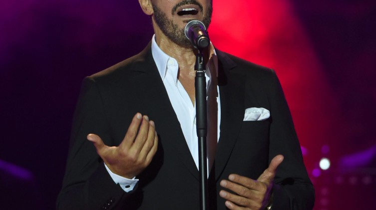 بالفيديو: شبيه كاظم الساهر يتصدر التريند