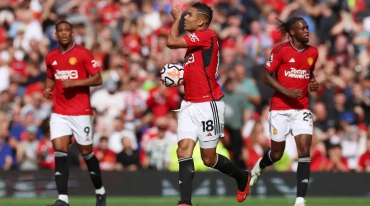 شاهد- مانشستر يونايتد يقلب الطاولة على نوتنجهام بثلاثية مثيرة