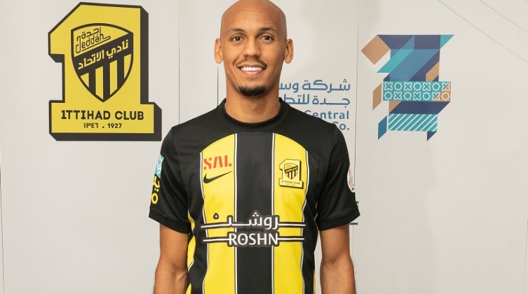 رسمياً.. اتحاد جدة يتعاقد مع لاعب ليفربول وكلوب يوجه رسالة وداع