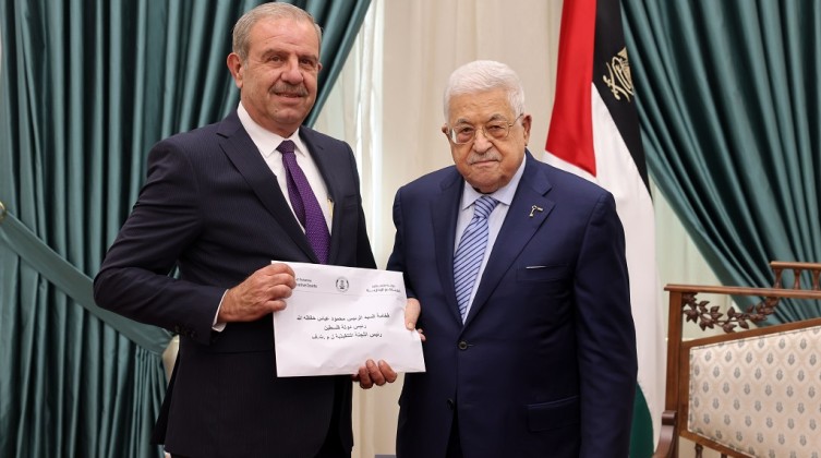 الرئيس يتسلم التقرير السنوي للمحكمة الإدارية العليا