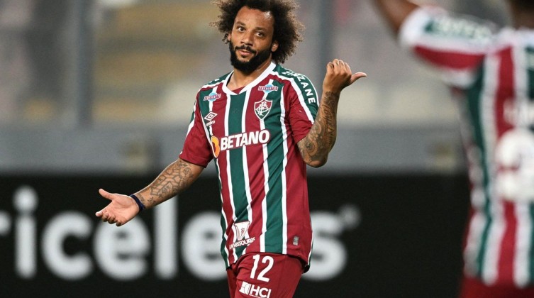 بالفيديو: مارسيلو يتسبب في إصابة مروعة قد تنهي مسيرة اللاعب