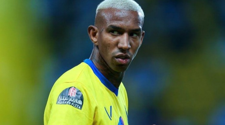 النصر السعودي يعرض أحد نجومه على برشلونة