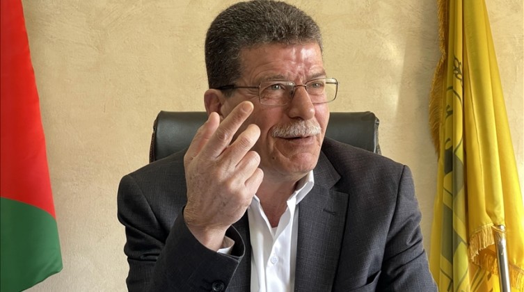 بدرجة وزير.. قرار رئاسي بتعيين قدورة فارس رئيسًا لهيئة الأسرى