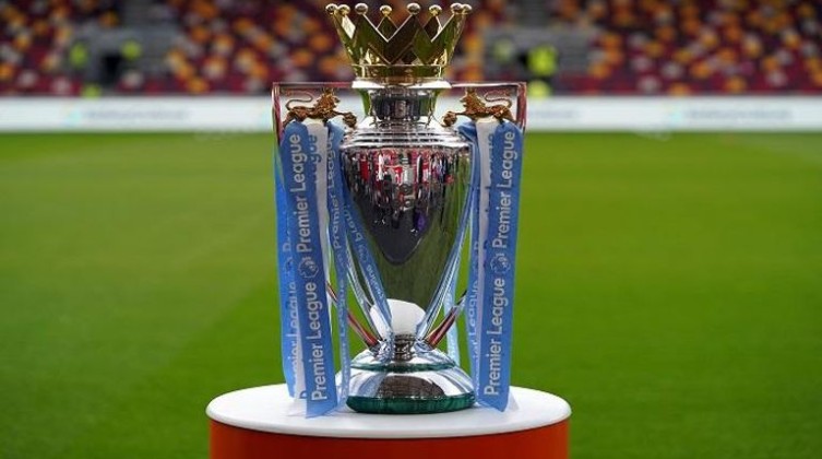 تعرف على أفضل 10 حراس في تاريخ الدوري الإنجليزي