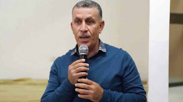 الاحتلال يعتقل مسؤولًا في هيئة مقاومة الجدار والاستيطان
