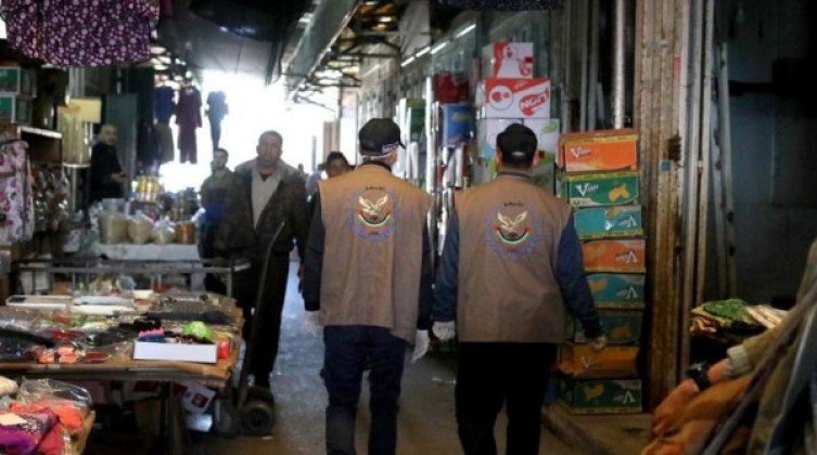 غزة: المباحث العامة توقف 3 منشآت تموينية وتُحرر 20 محضر لتجار مُخالفين