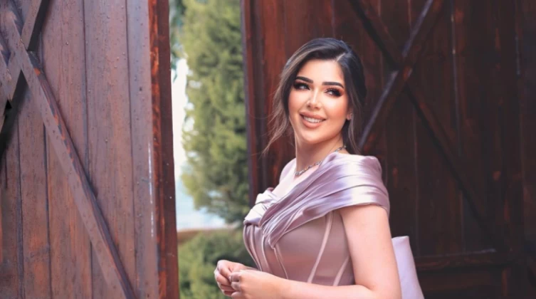شاهد- صانعة محتوى أردنية تعلن عن خطوبتها بفيديو مؤثر