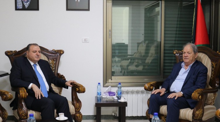 تفاصيل لقاء فتوح بالسفير الأردني لدى فلسطين