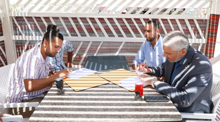 الإعلام الحكومي بغزّة يوقع مذكرة تفاهم مع منتجع أنطاليا والنادي البحري