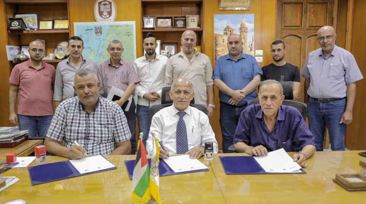 بلدية غزة توقع اتفاقية لتوسعة وتطوير مفترق الشجاعية 