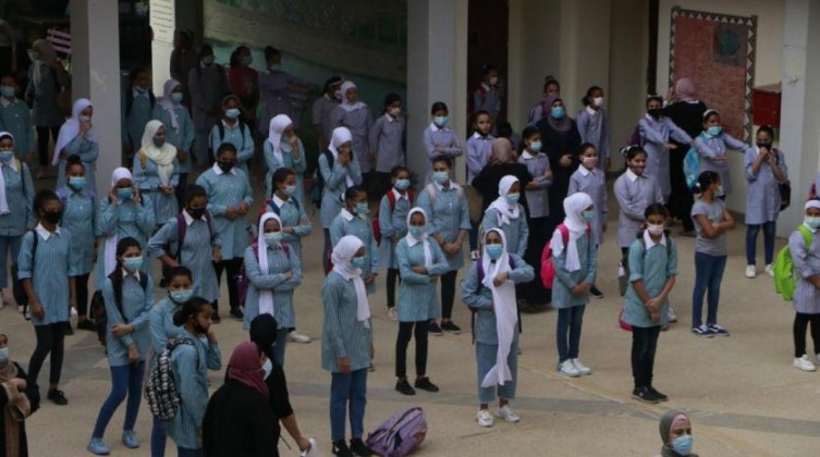 انطلاق العام الدراسي الجديد في عدة محافظات بالضفة