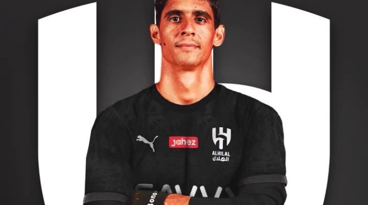 الصفقة تمت.. ياسين بونو إلى الهلال السعودي