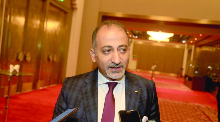 العكلوك يضع سفير اليابان لدى مصر بصورة التطورات الفلسطينية