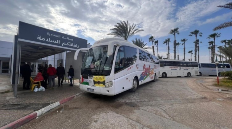 إحصائية حركة السفر عبر معبر رفح البري خلال الأسبوع الماضي