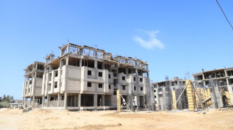 الأشغال بغزة تصدر تنويهاً مهماً بشأن مشاريع الإسكان المصرية