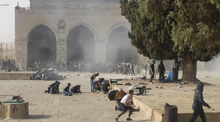 23 عامًا على انتفاضة الأقصى.. الثورة تزداد اشتعالًا