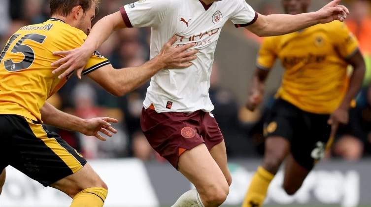 مانشستر سيتي يخسر أول مباراة له في الدوري الإنجليزي أمام وولفرهامبتون