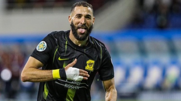 كريم بنزيما غياب من تدريبات اتحاد جدة