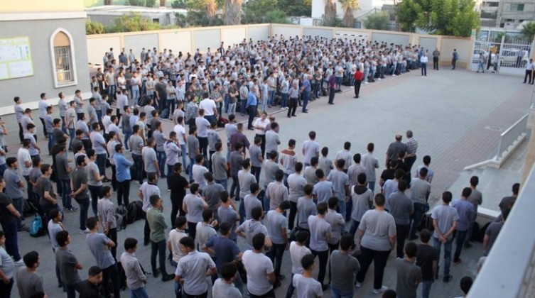 بالأسماء: التعليم تُعلن عن دفعة جديدة للعمل في مدارس القطاع