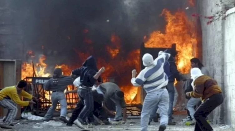 كم بلغ عدد حالات الاعتقال منذ اندلاع انتفاضة الأقصى؟