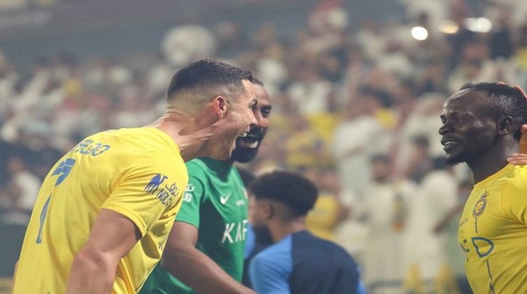 شاهد- النصر يحقق انتصاراً مثيراً على نظيره الأهلي في الدوري السعودي