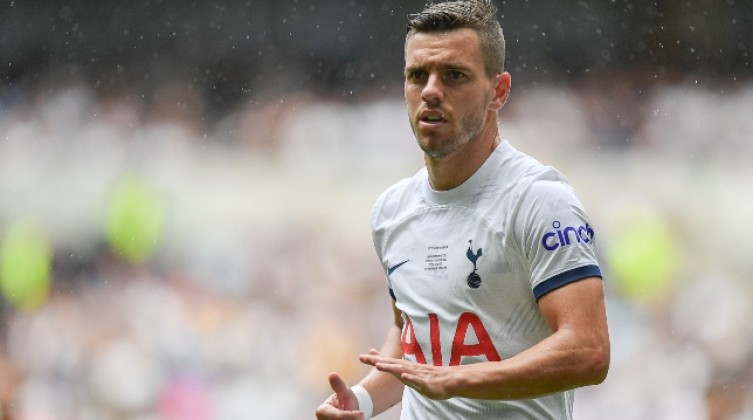 توتنهام يفتح الباب أمام برشلونة لضم لو سيلسو