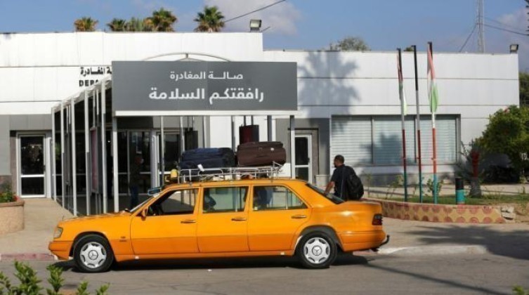 كشف "تنسيقات مصرية" للسفر عبر معبر رفح يوم الإثنين (11 سبتمبر)