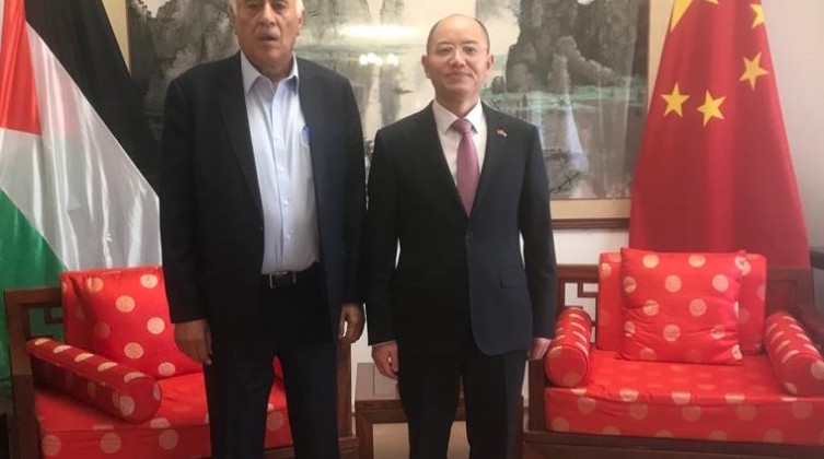 تفاصيل لقاء الرجوب بالسفير الصيني لدى فلسطين