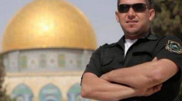 الاحتلال يعتقل أحد حراس المسجد الأقصى