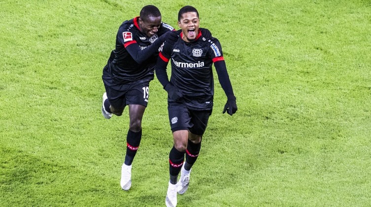 ليفركوزن يضيق الخناق على بايرن ميونخ بفوز كبير أمام هايدنهايم