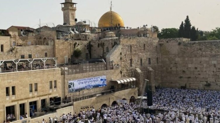 الأوقاف تحذّر من خطورة الأعياد اليهودية وتدعو لشد الرحال والرباط في "الأقصى"