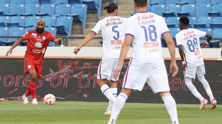 الاتفاق يكستح أبها بثلاثية في الدوري السعودي