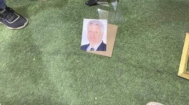 شبانة يعلق على تحطيم صور رئيس نادي الزمالك الأسبق