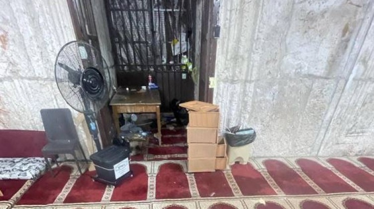 الاحتلال يقتحم مصلى باب الرحمة