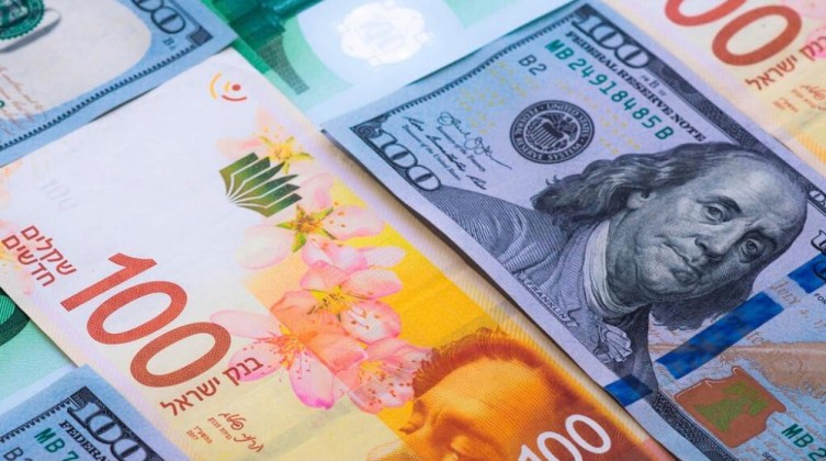 أسعار صرف العملات مقابل الشيكل اليوم الجمعة