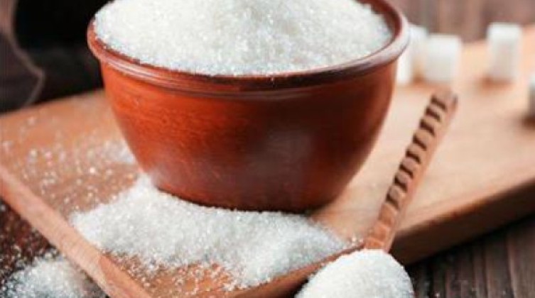 الاقتصاد توضح سبب غلاء السكر في قطاع غزة