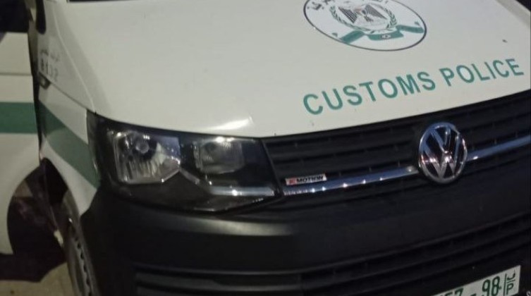 إصابات في إطلاق نار على مركبة للضابطة الجمركية بجنين