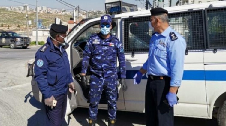 الشرطة توضح حقيقة وجود مواد مخدرة على شكل سكاكر وحلويات بالضفة
