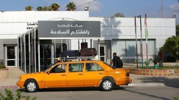 كشف "تنسيقات مصرية" للسفر عبر معبر رفح يوم الثلاثاء (3 أكتوبر)