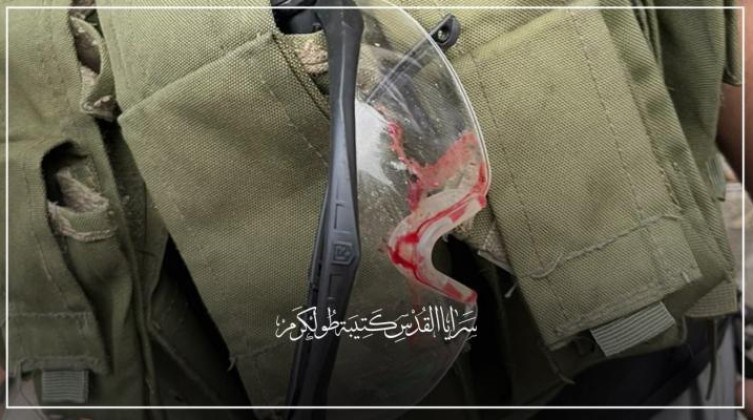 كتيبة طولكرم تنشر صورًا لمقتنيات وآثار دماء جنود الاحتلال