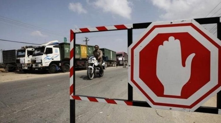 الاحتلال يصدر قرارًا بإغلاق الضفة ومعابر غزة بحجة الأعياد اليهودية