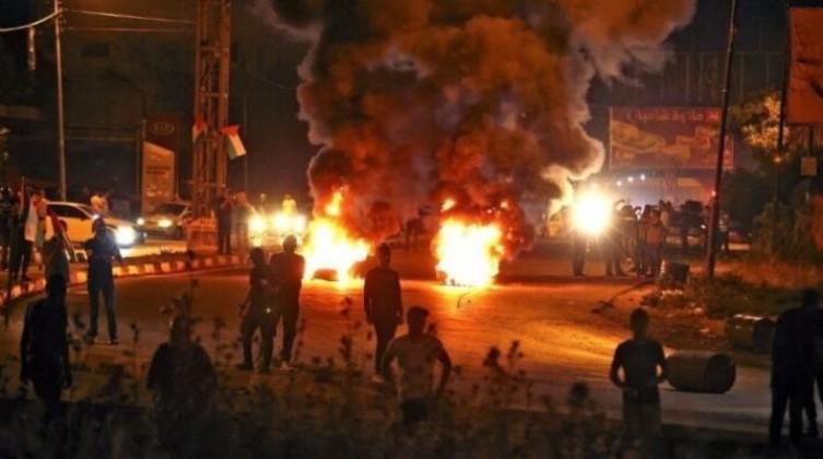 القدس: اندلاع مواجهات مع الاحتلال في بلدة حزما
