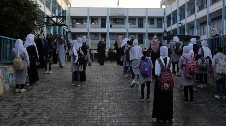 "التربية والتعليم" تُعلن تعليق الدوام غدًا الأحد في كافة مدارس الوطن