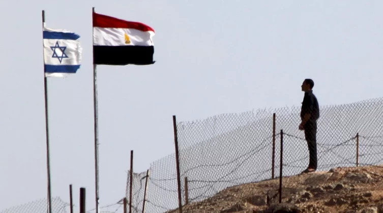صحيفة إسرائيلية: إسرائيل ستتخذ قرار حساس بالنسبة لمصر
