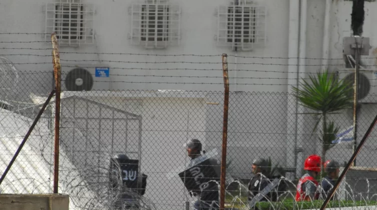 صحيفة: حماس خططت لاقتحام سجن عسقلان وتحرير الأسرى في هجوم 7 أكتوبر
